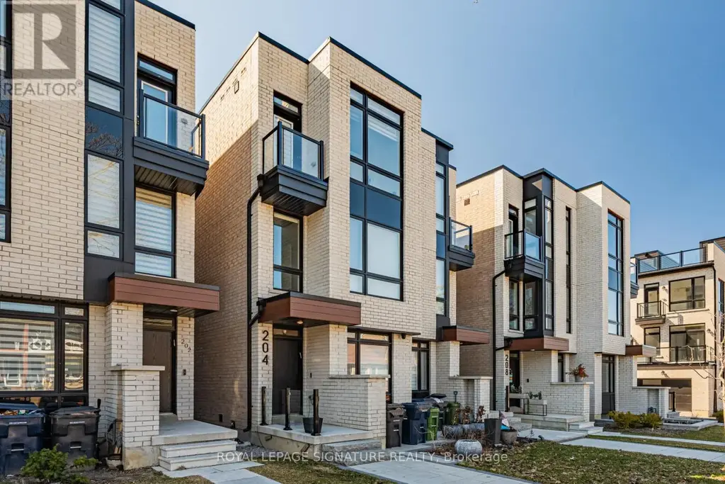 204 Mcroberts Avenue, Toronto (Corso Italia-Davenport)