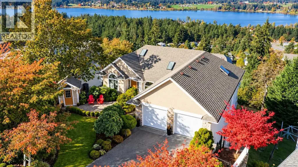 6097 Chippewa Rd, Duncan