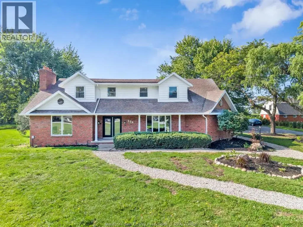 620 County Road 2, Lakeshore