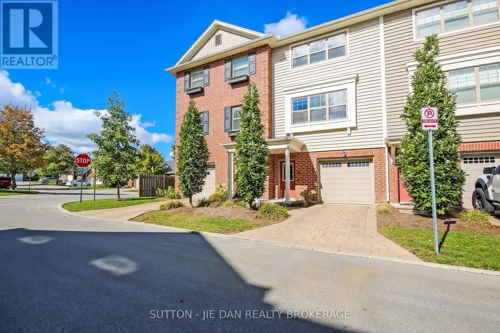 78 - 3025 Singleton Avenue, London South (South W)