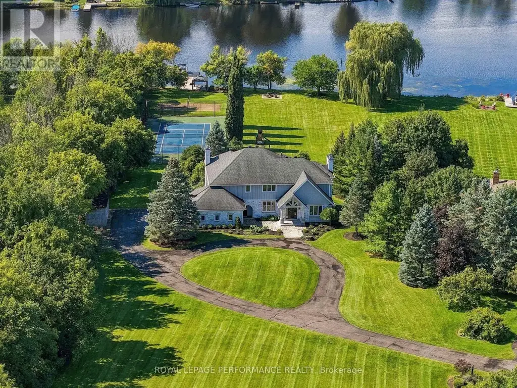 1310 Royal Palm Crescent, Ottawa