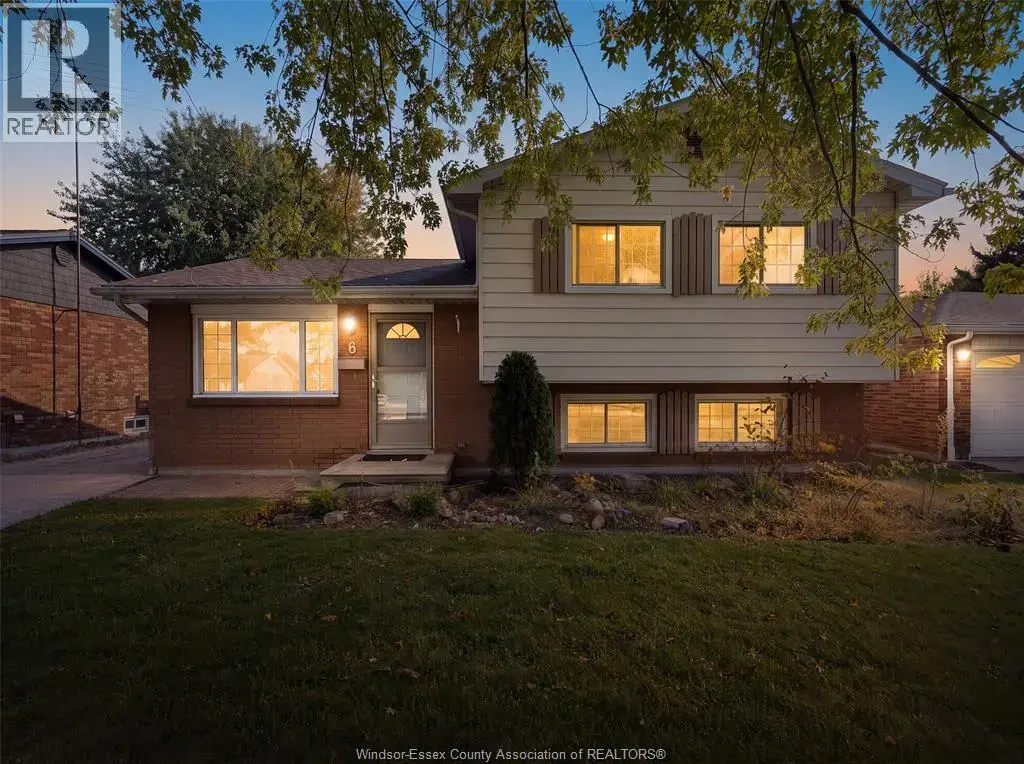 6 Camelot Avenue, Leamington