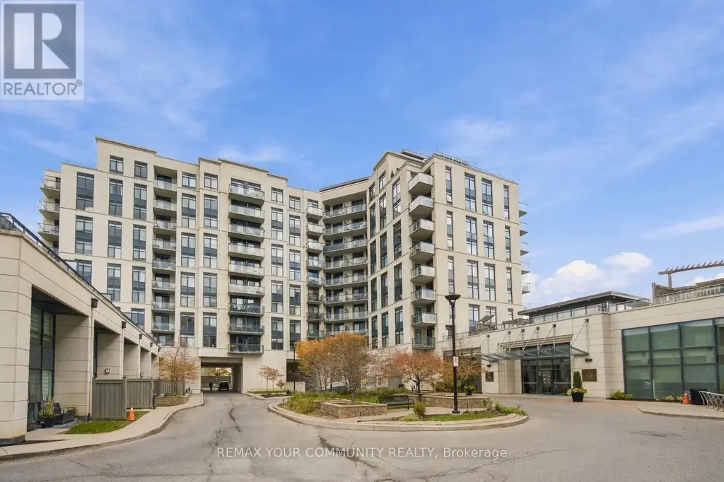 702 - 24 Woodstream Boulevard, Vaughan (Vaughan Grove)