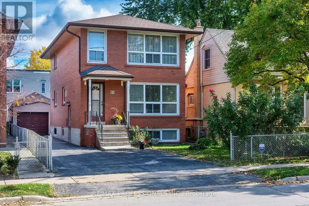 61 Rosemeade Avenue, Toronto (Stonegate-Queensway)