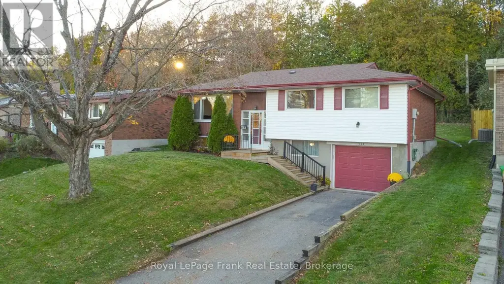 1293 Edmison Drive, Peterborough (Northcrest Ward 5)