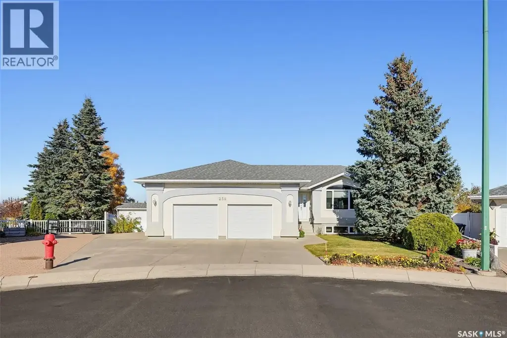 238 Mckay Court, Warman