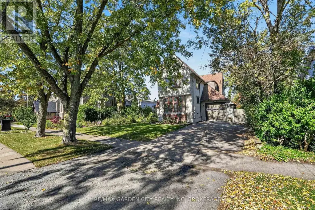 38 Clairmont Street, Thorold (Thorold Downtown)