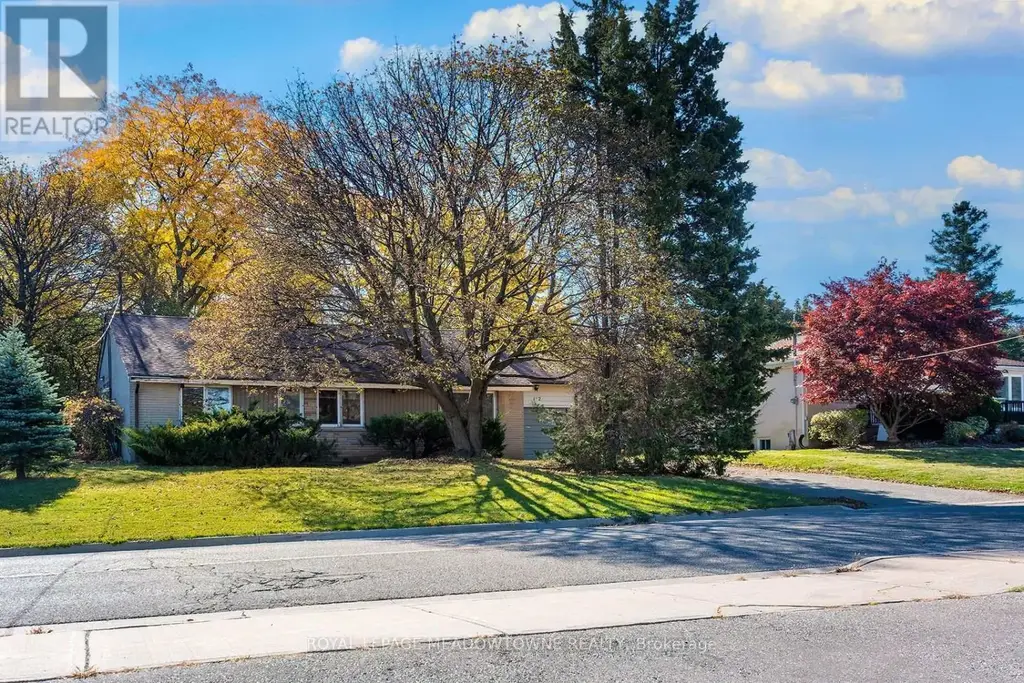 112 Vista Boulevard, Mississauga (Streetsville)