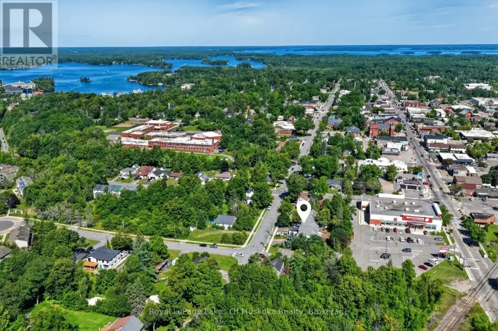 570 John Street S, Gravenhurst (Muskoka (S))
