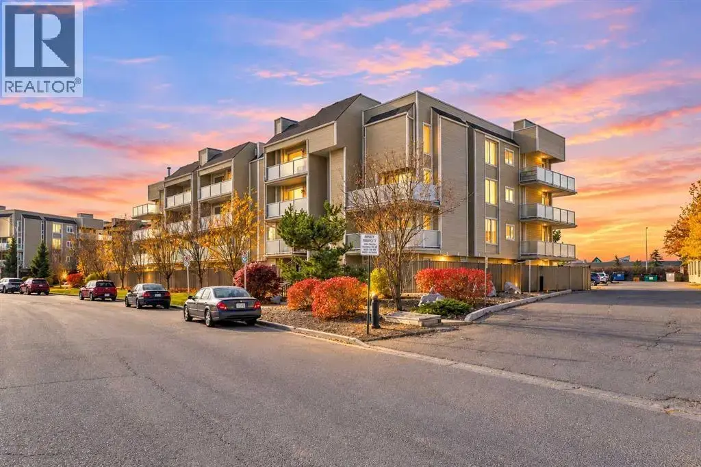 402, 3747 42 Street Nw, Calgary