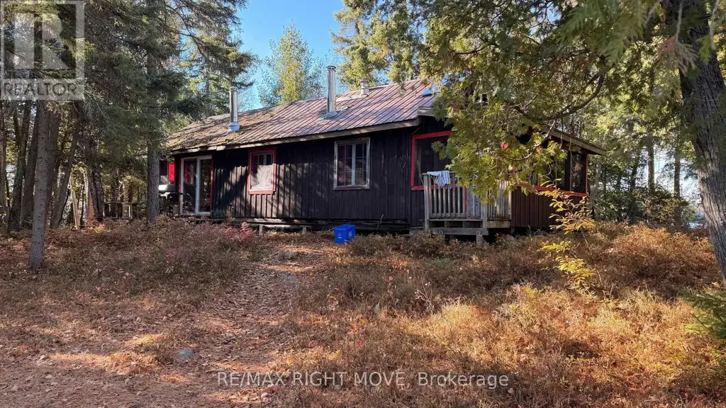 12 Lake Temagami Island, Temagami
