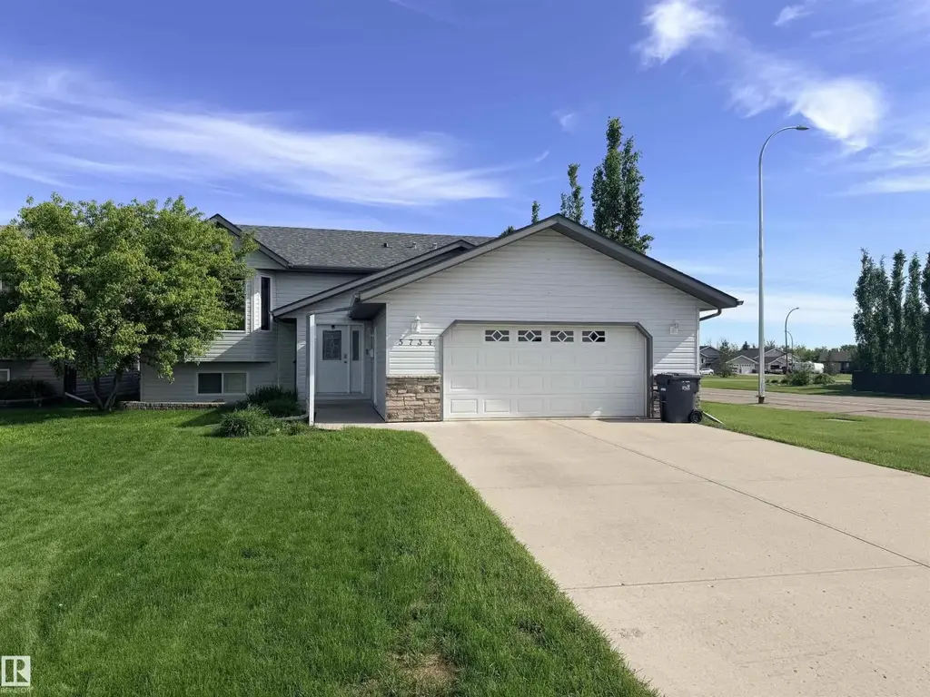 5734 47 Av, St. Paul Town