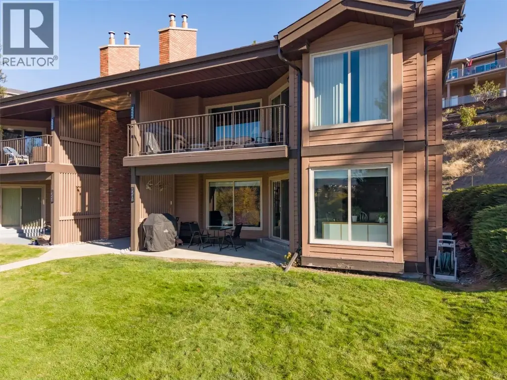 2218 Golf Course Drive, West Kelowna