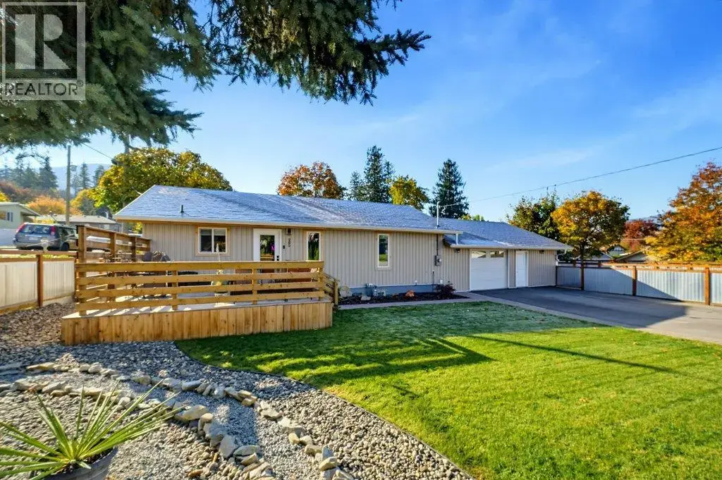 280 5 Avenue Se, Salmon Arm