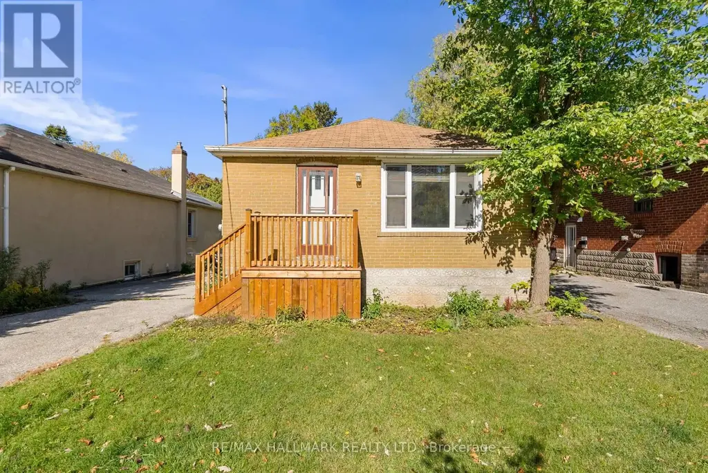 50 Connaught Avenue, Toronto (Newtonbrook West)
