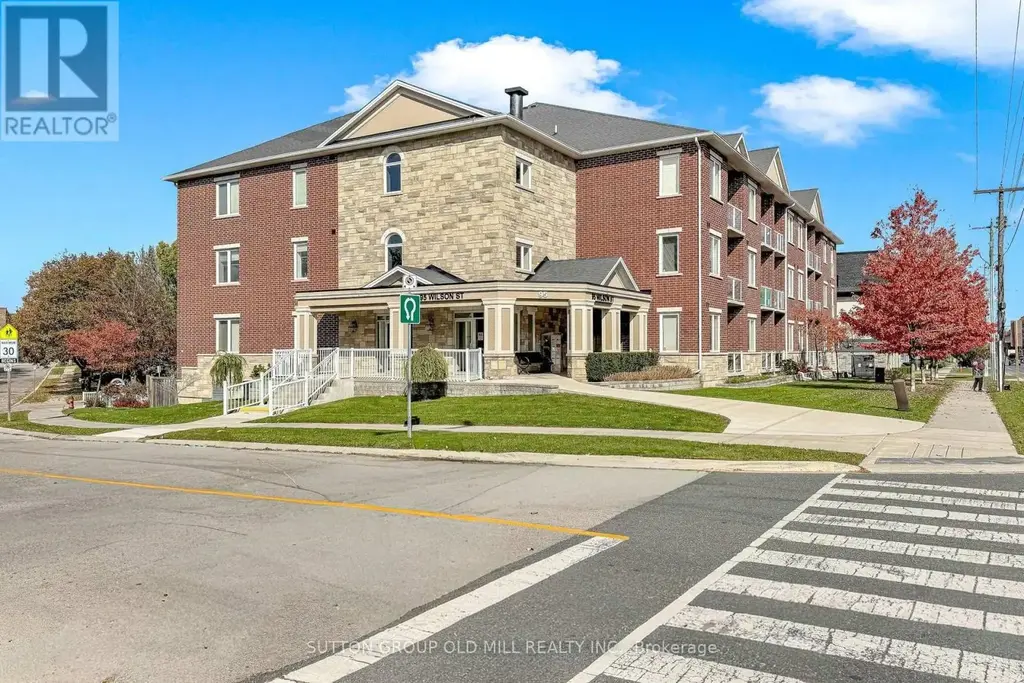 102 - 95 Wilson St Street W, Hamilton (Ancaster)
