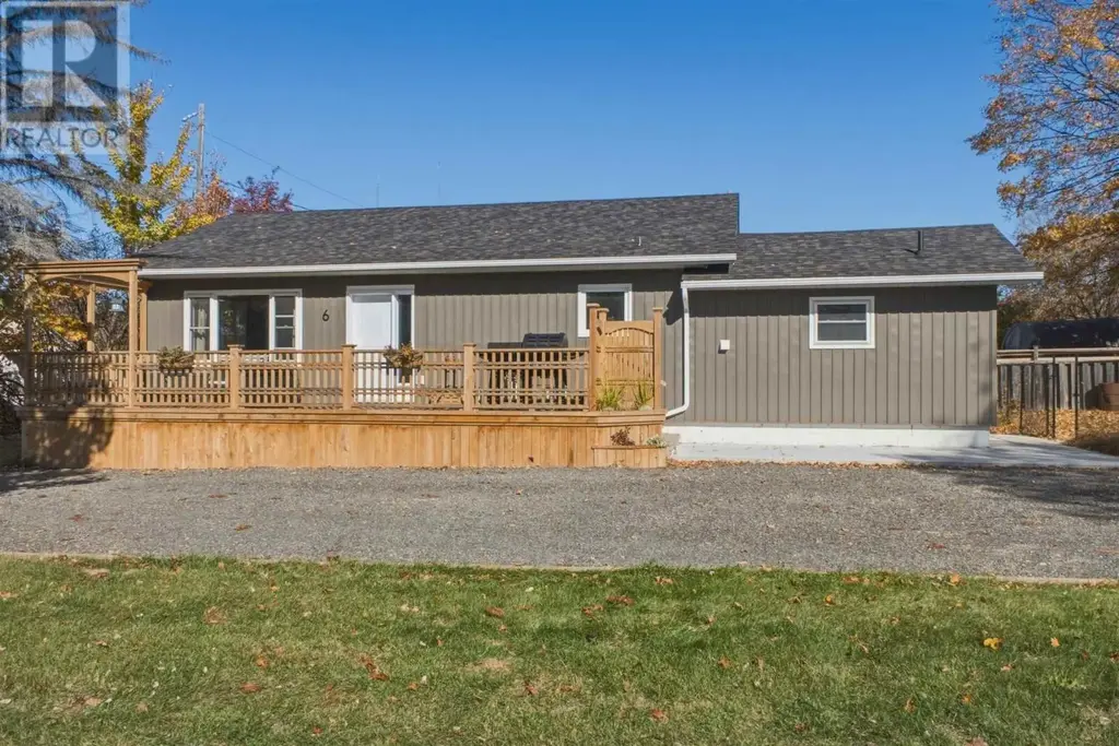6 Victoria Ave, Blind River