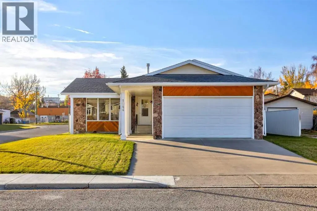 1044 Rimmington Avenue, Pincher Creek