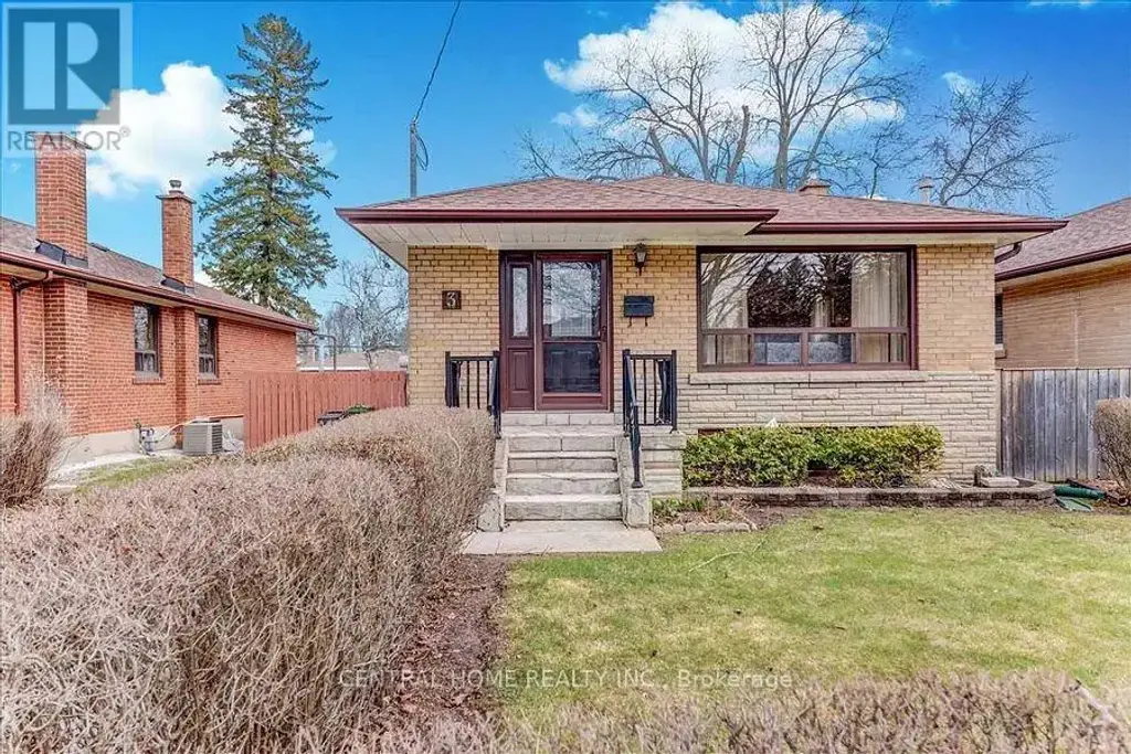 3 Holton Road, Toronto (Woburn)