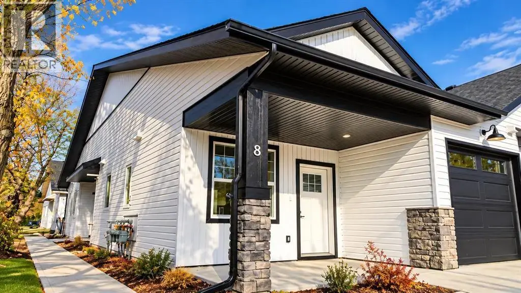 8, 5463 55 Avenue, Lacombe