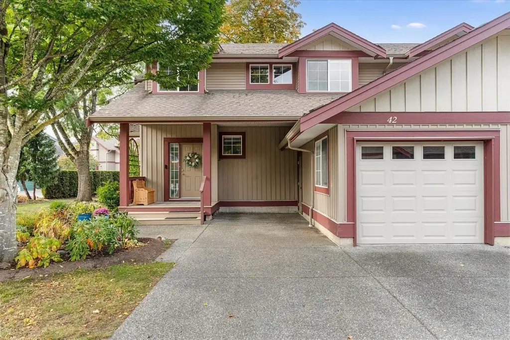 42 45545 Tamihi Way, Garrison Crossing, Chilliwack