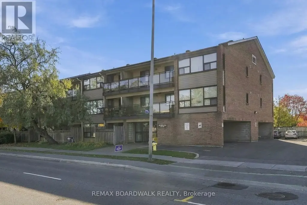 204 - 1490 Heron Road, Ottawa