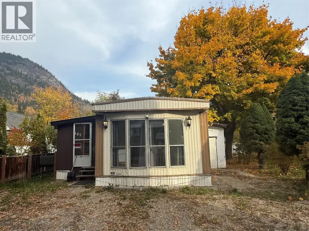 405 3rd Avenue, Castlegar
