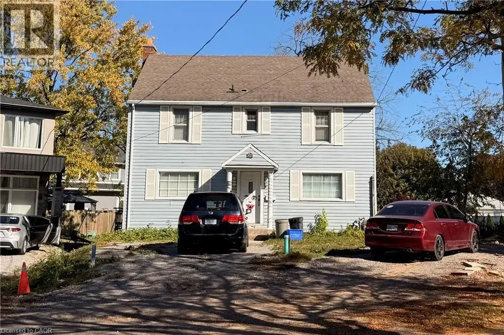 24 Walnut Street, Welland
