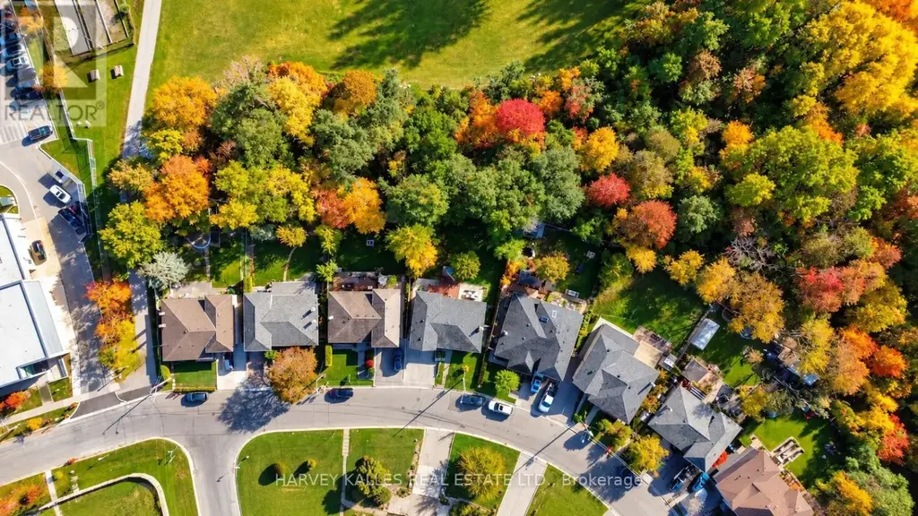 85 Letchworth Crescent, Toronto (Downsview-Roding-CFB)