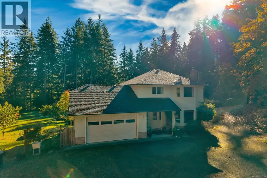 1492 Hyacinthe Bay Rd, Quadra Island