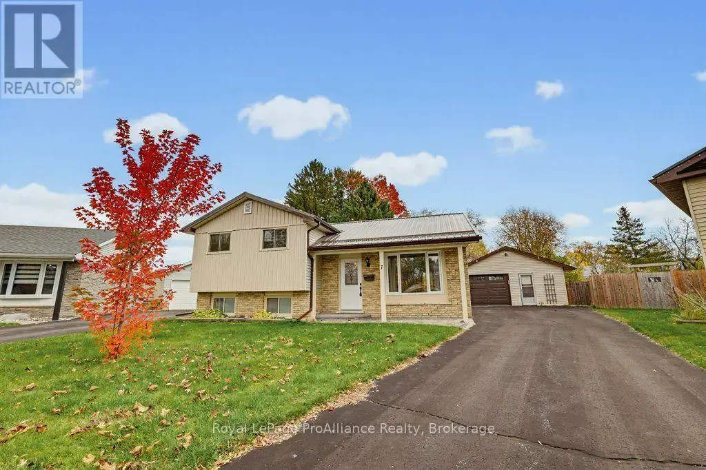 7 Yates Court, Belleville (Belleville Ward)
