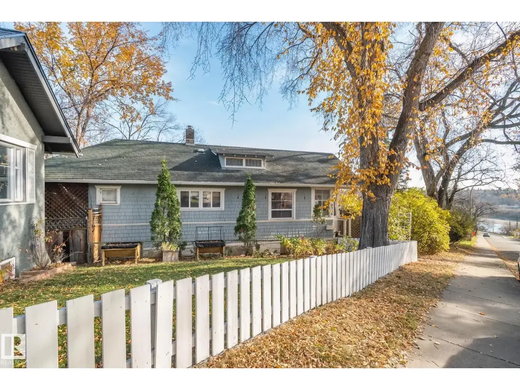 9360 Cameron Av Nw, Edmonton