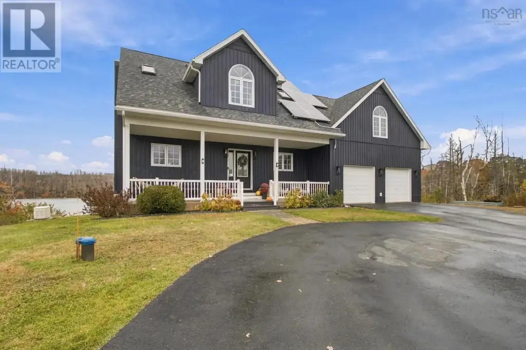 274 Longwood Lane, Stillwater Lake
