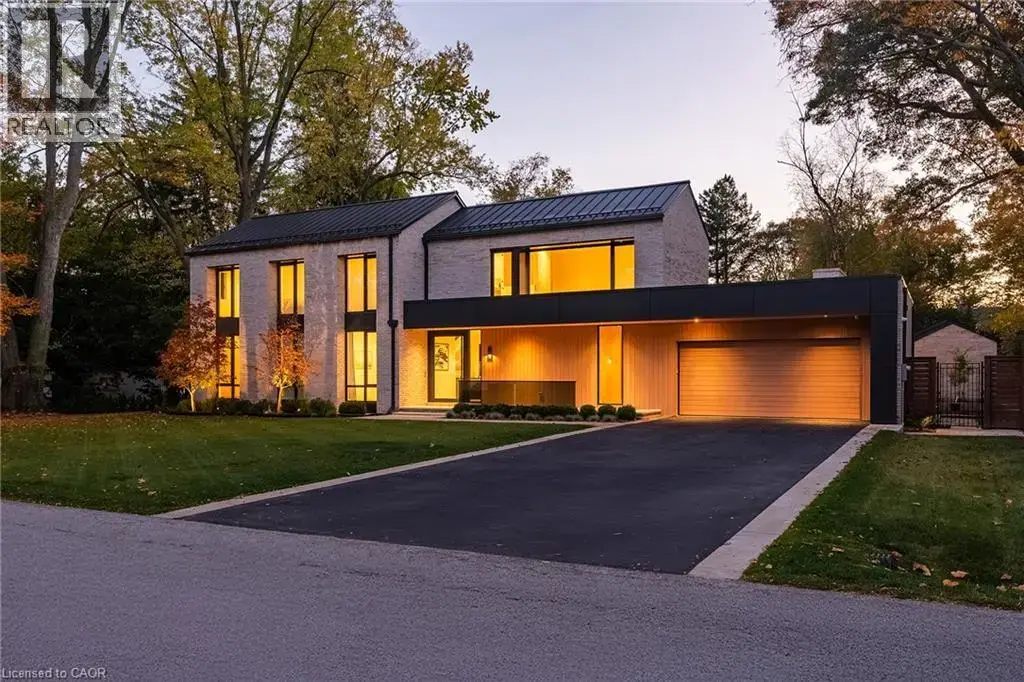 222 Burgundy Drive, Oakville