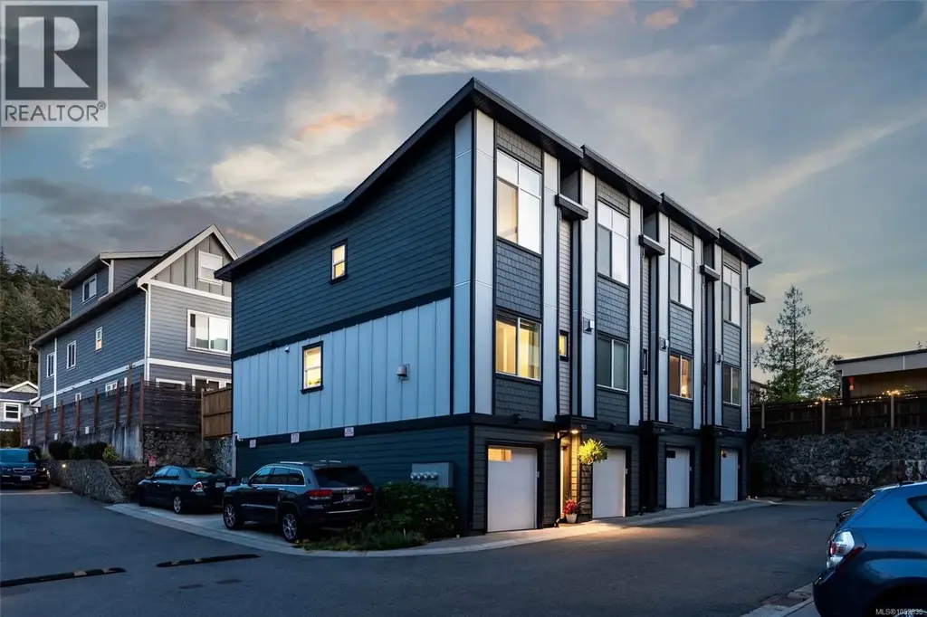 925 Turnstone Ridge, Langford