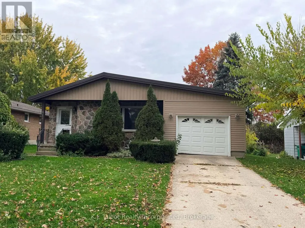 216 Dawnrose Drive, Goderich (Goderich (Town))