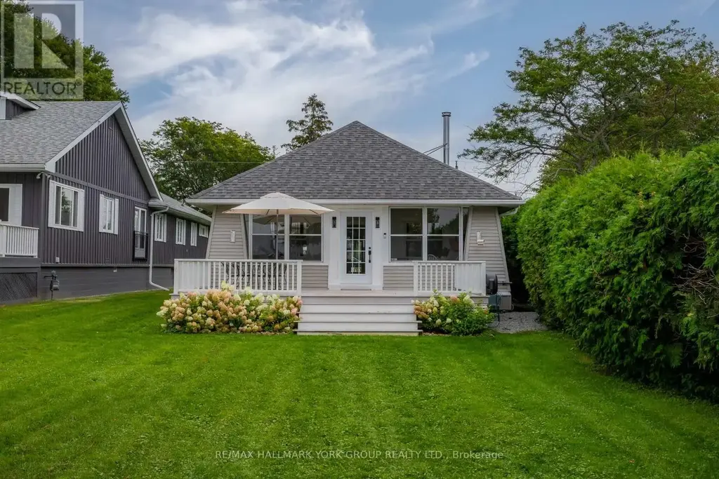 913 Lake Drive N, Georgina (Historic Lakeshore Communities)