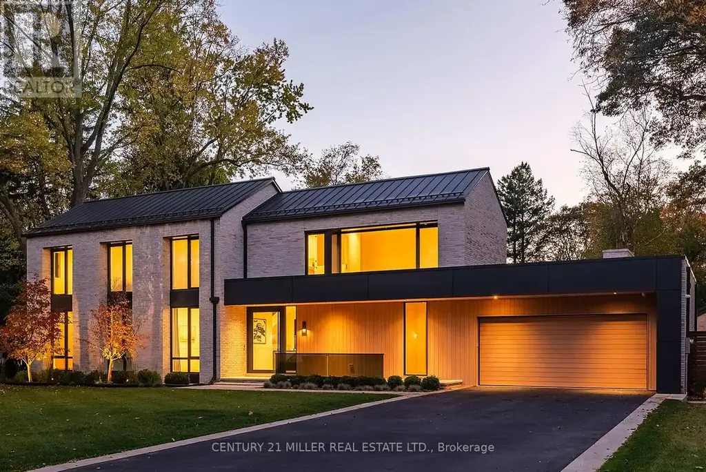 222 Burgundy Drive, Oakville (MO Morrison)
