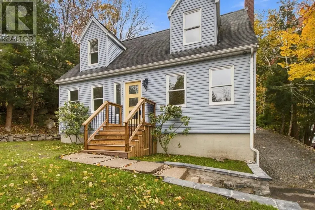 7 Millview Avenue, Bedford