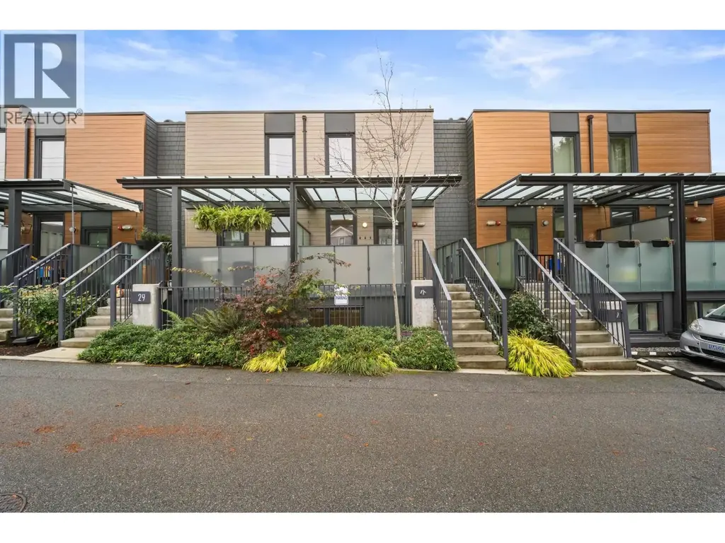 28 720 E 3rd Street, North Vancouver