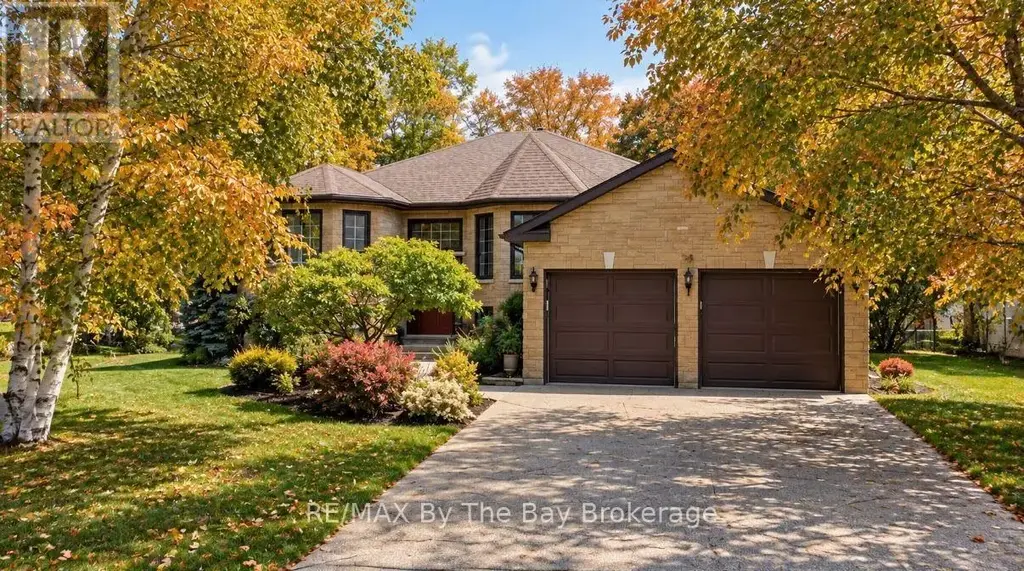 54 Fairway Crescent, Wasaga Beach