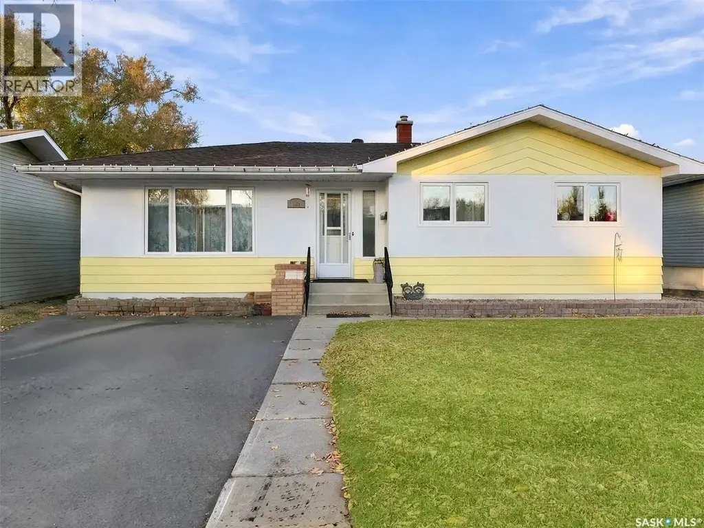 121 Allen Drive, Swift Current