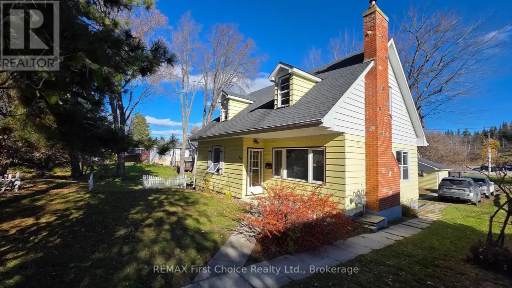 345 8th Ave Avenue S, Kenora (Lakeside)