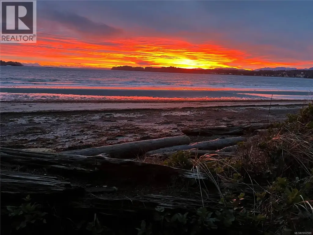 6200 Storey's Beach Rd, Port Hardy