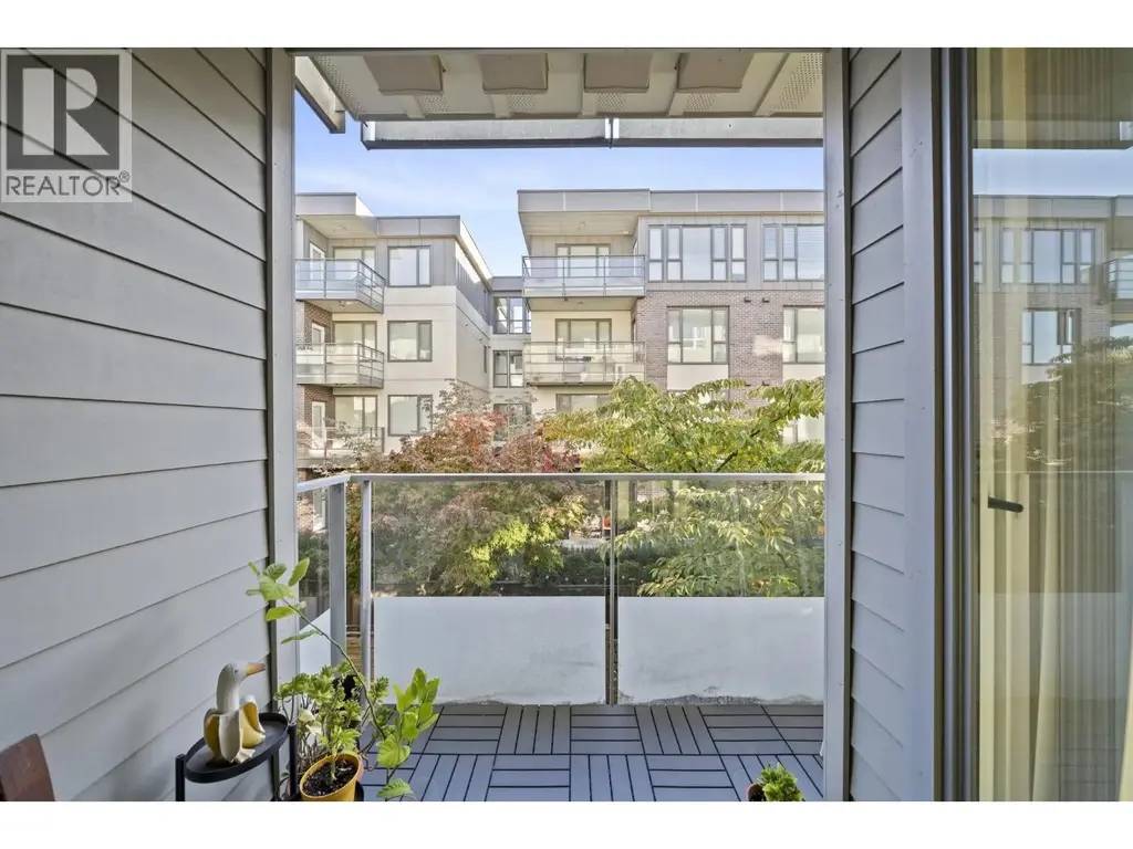 205 5388 Grimmer Street, Burnaby