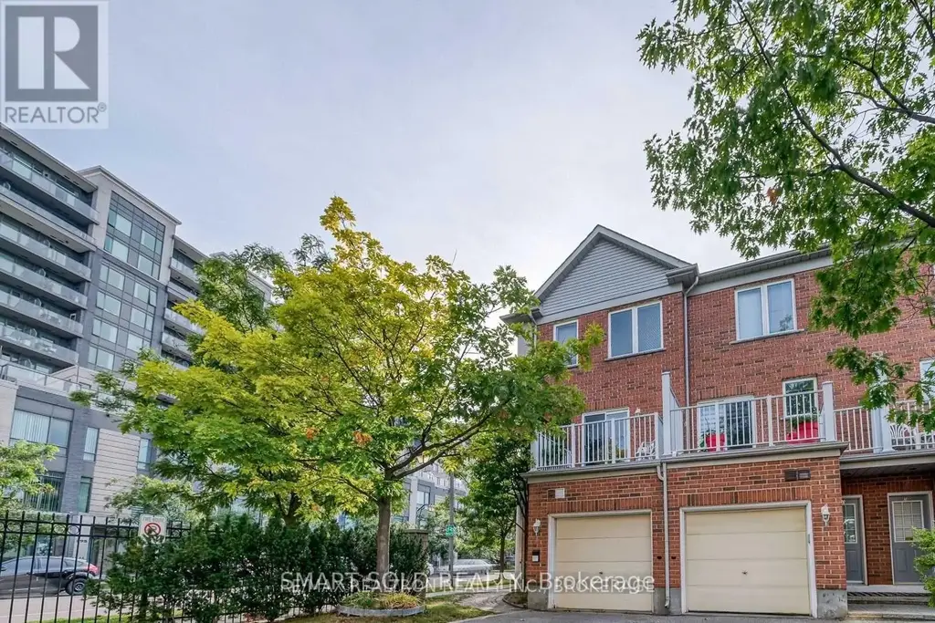 76e Leitchcroft Crescent, Markham (Commerce Valley)
