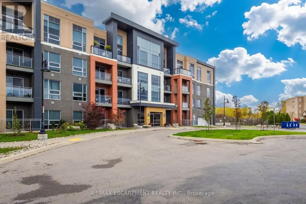 318 - 4040 Upper Middle Road, Burlington (Tansley)