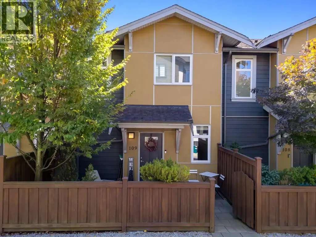 109 801 Roderick Avenue, Coquitlam