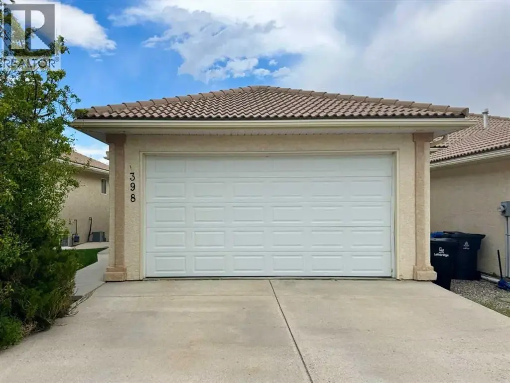 2 (b), 398 Canyon Boulevard, Lethbridge