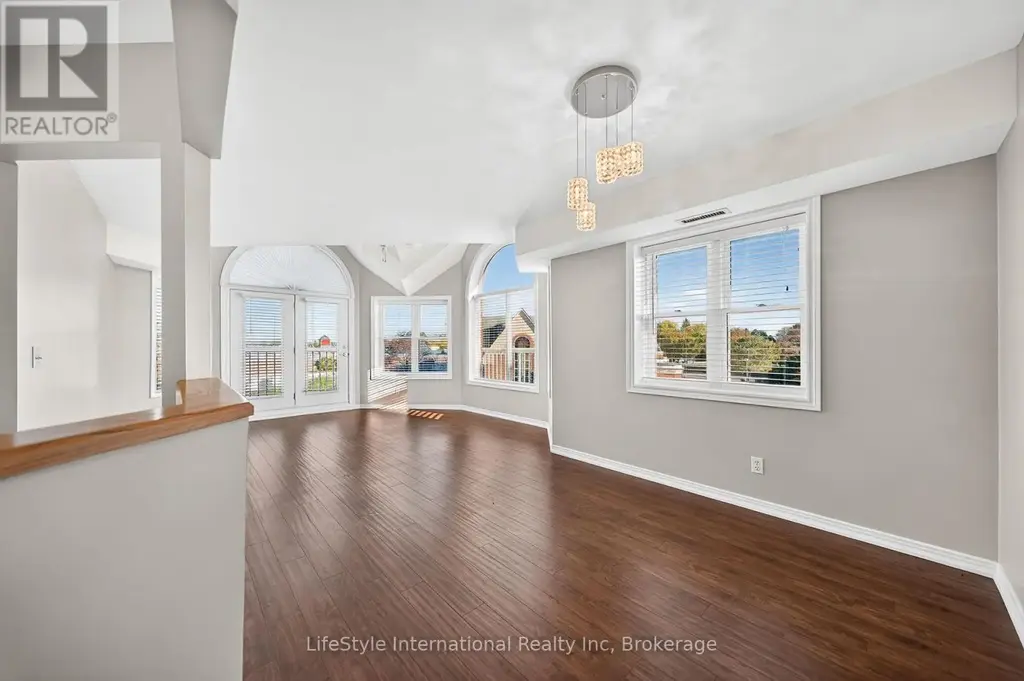 306 - 208 Silvercreek Parkway N, Guelph (Junction/Onward Willow)